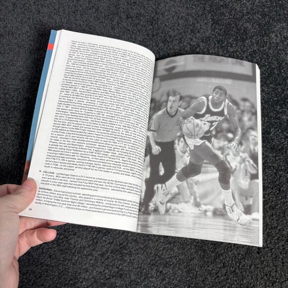 Los Angeles Lakers Vintage Media Guide 1990-1991 - Basketball Ephemera - Magic - Picture 4 of 7